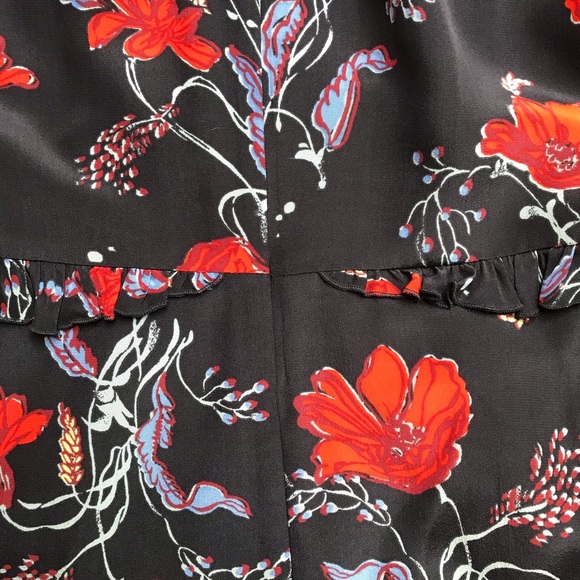 Madewell Black Red Silk Floral V-Neck Dress, EUC, 4 - Picture 15 of 16